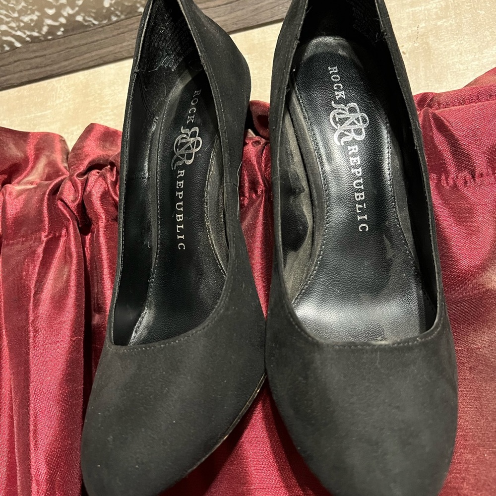 Rock Republic, sued/soft touch shoes